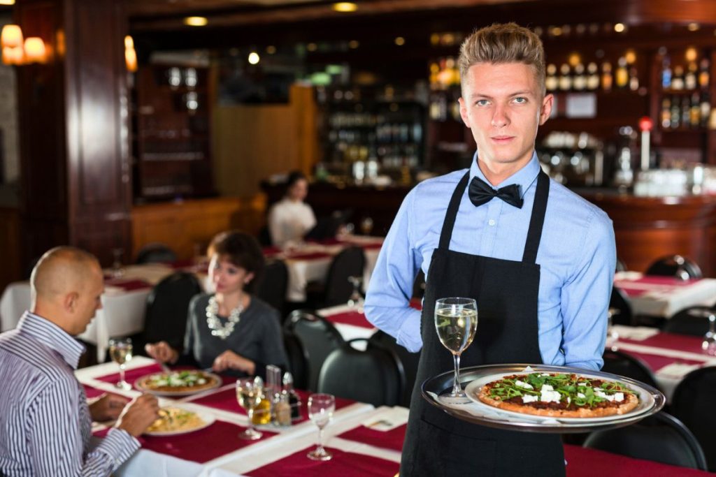 Restaurant-Servicemitarbeiter